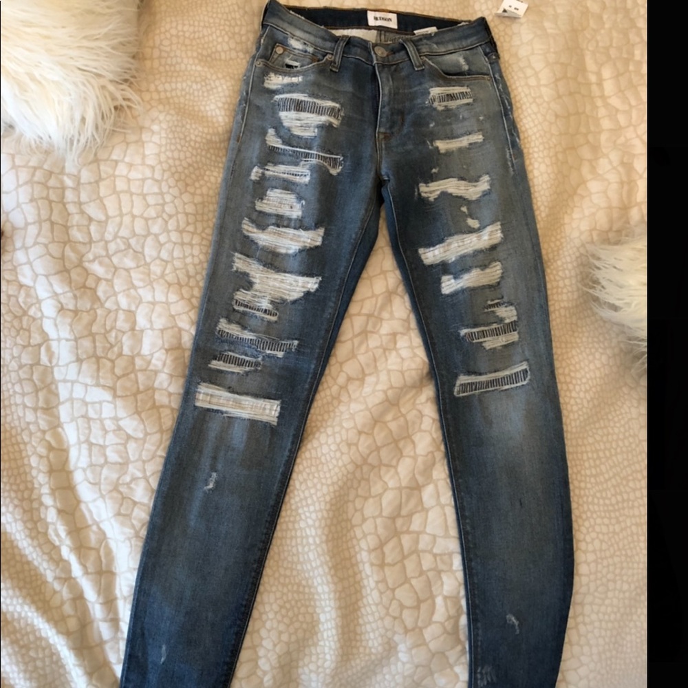 NWT HUDSON MIDRISE  NICO DISTRESSED JEANS